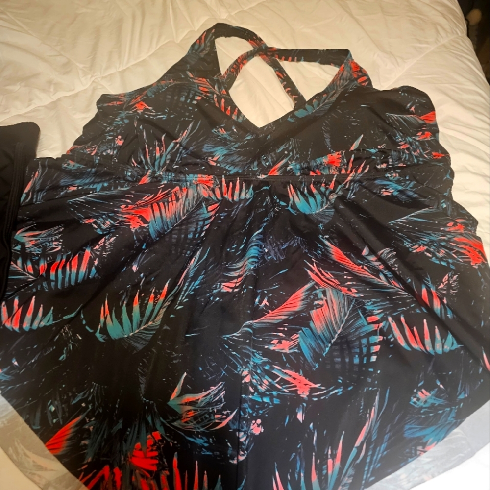 Torrid 2 piece Swimsuit Size 4